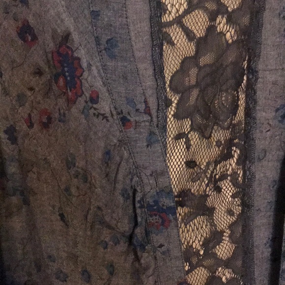 Lace long sleeve shirt - Picture 4 of 4